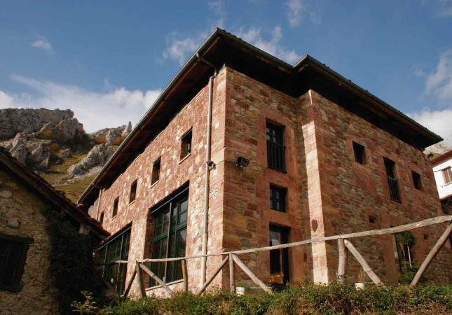 Precio mínimo garantizado para Hosteria del Huerna. El entorno más romántico con nuestra oferta en Asturias